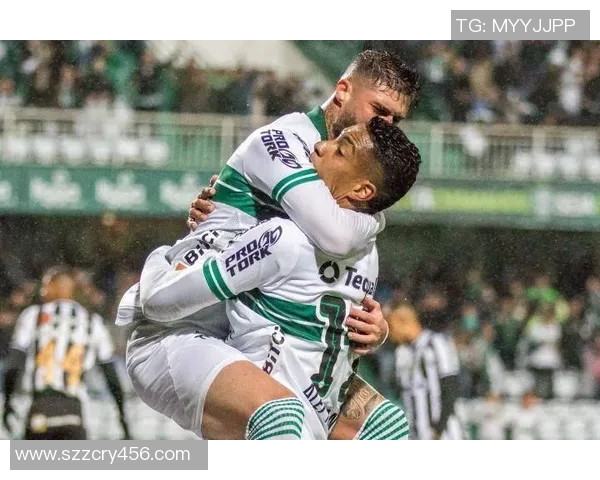 戈亚尼恩斯与科林蒂安激战正酣谁能在这场对决中笑到最后